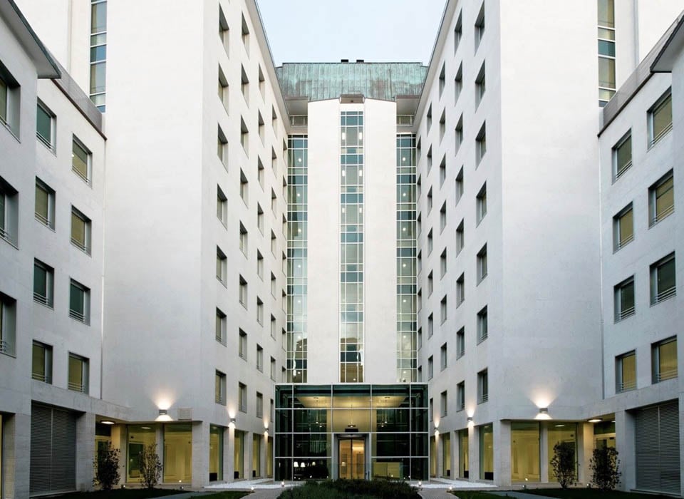 via-lepetit-8-esterno